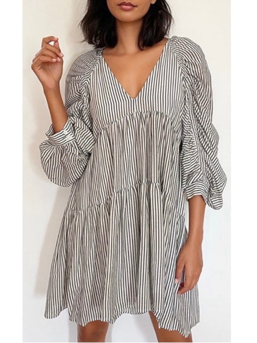 FRAME Shirred Empire Waist
Dress Striped Tiered Dress. Size XS